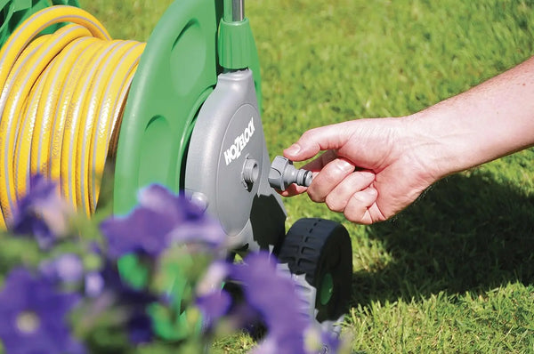 Hozelock Hose Troller with grey threaded connector